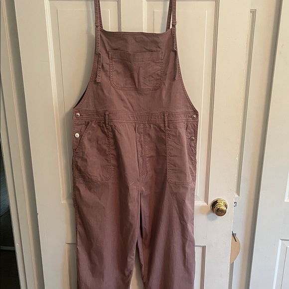 American Eagle Women's Overalls in Mauve sz XL - Picture 1 of 7